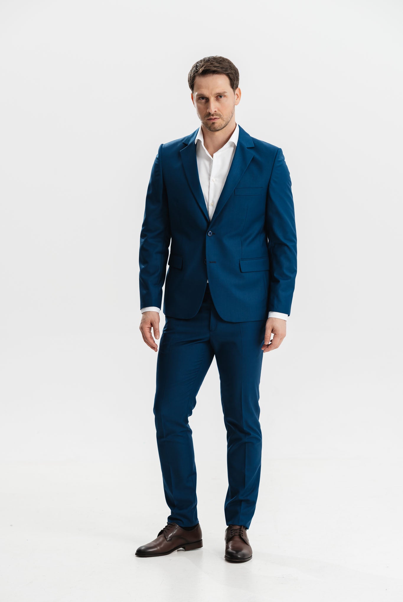 Costum albastru indigo slim
