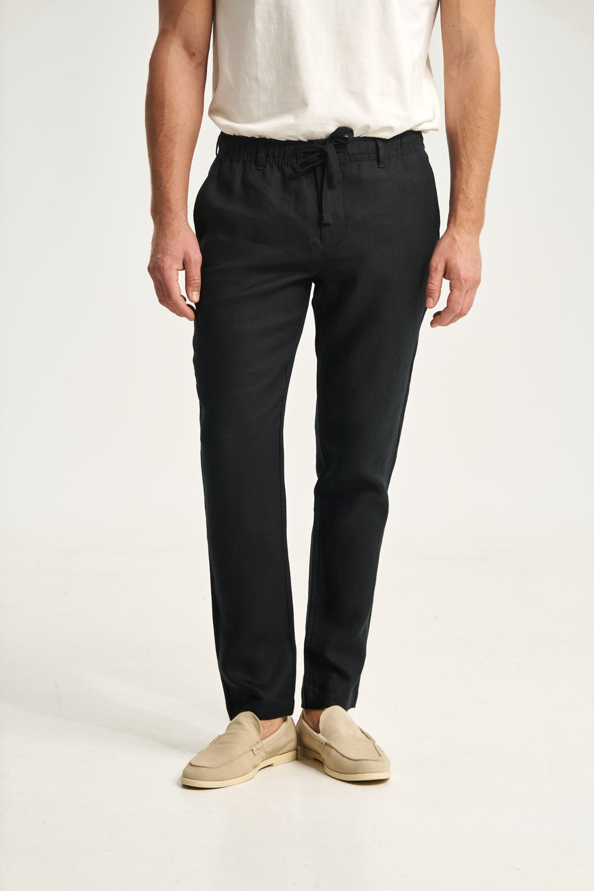 Pantaloni din in negri