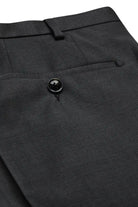 Pantaloni Apollo gri grafit - detaliu buzunar spate