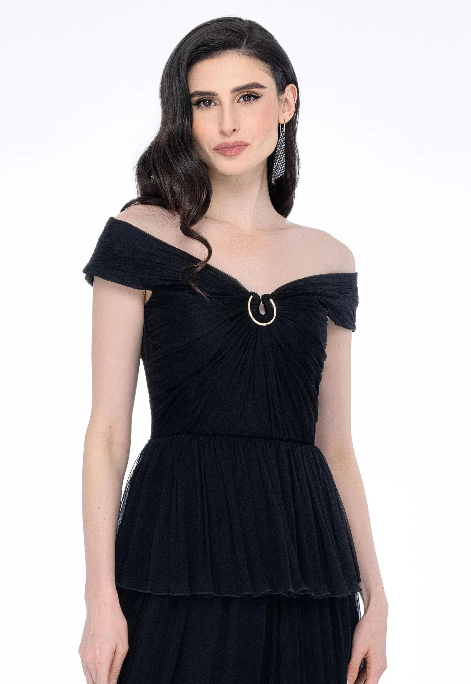 Rochie Jade neagră - detaliu bust fronsat