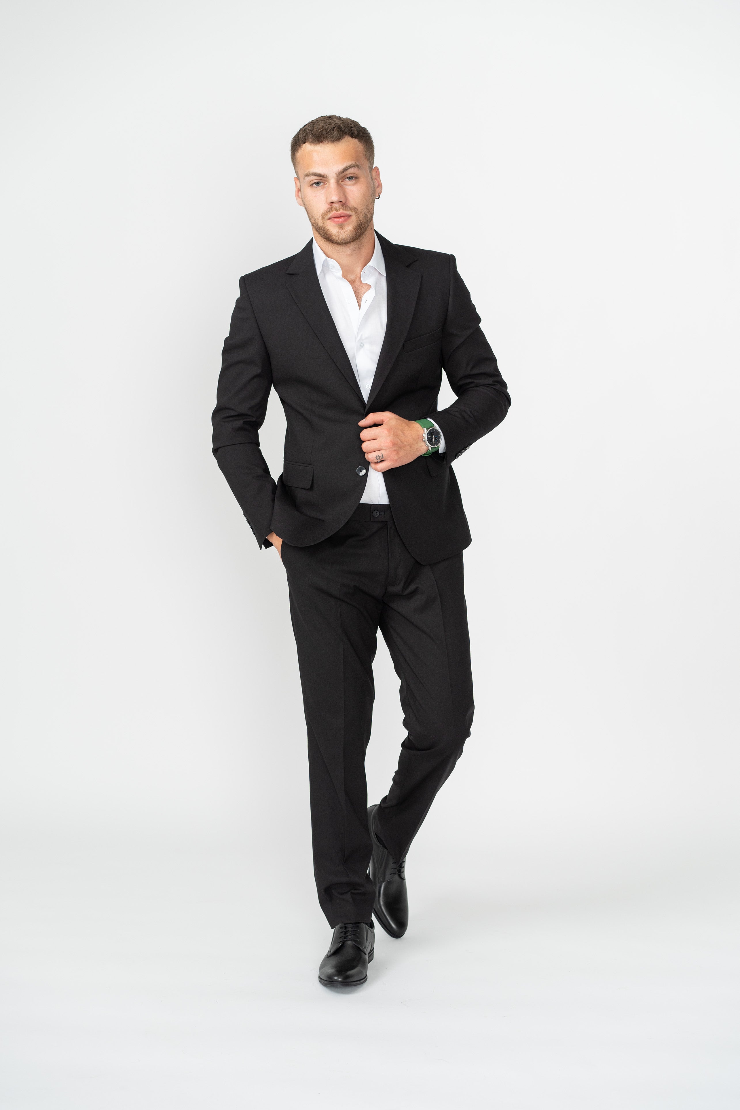 Costum negru slim