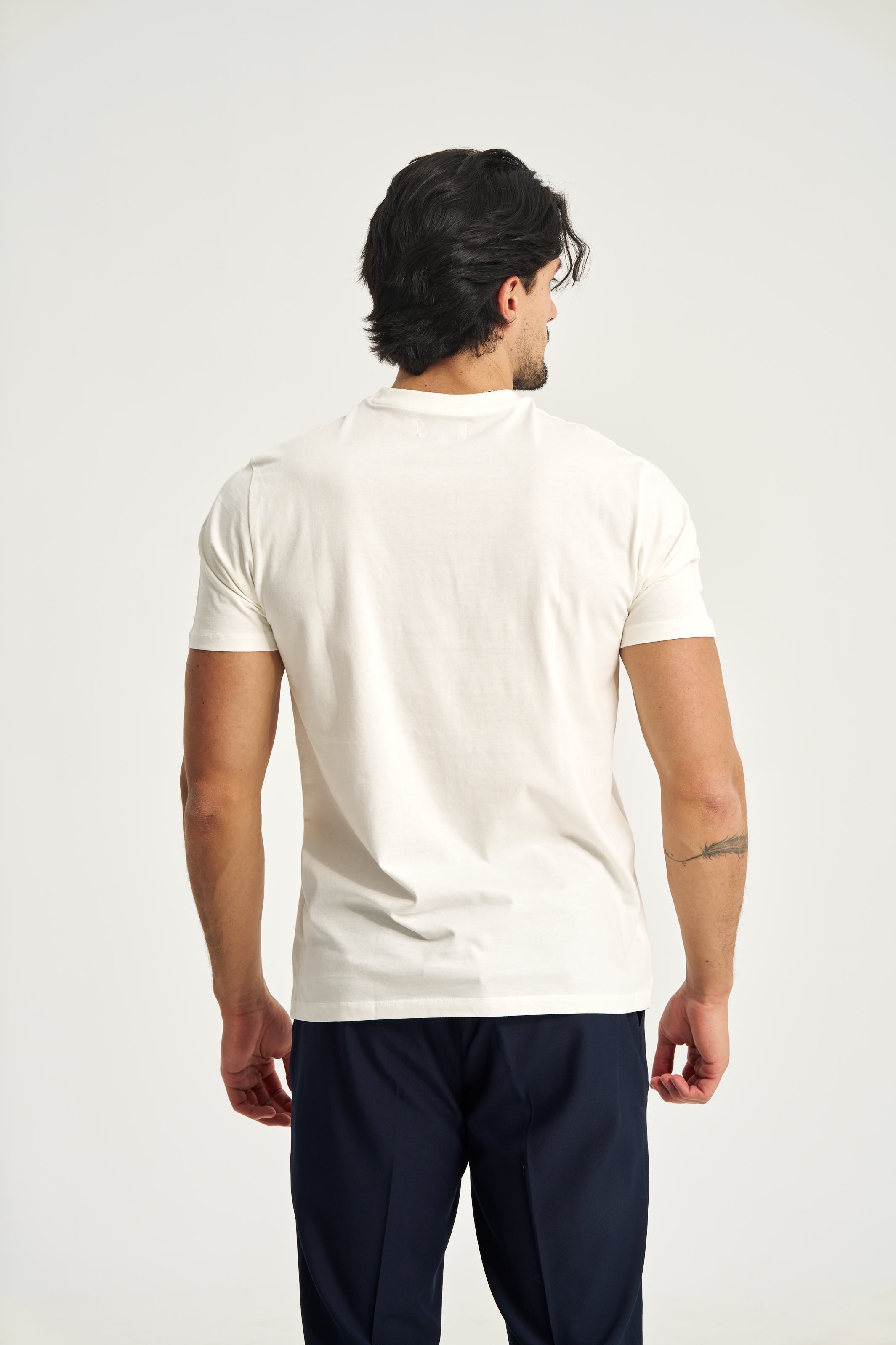 Tricou bumbac bej deschis Veloro - purtat