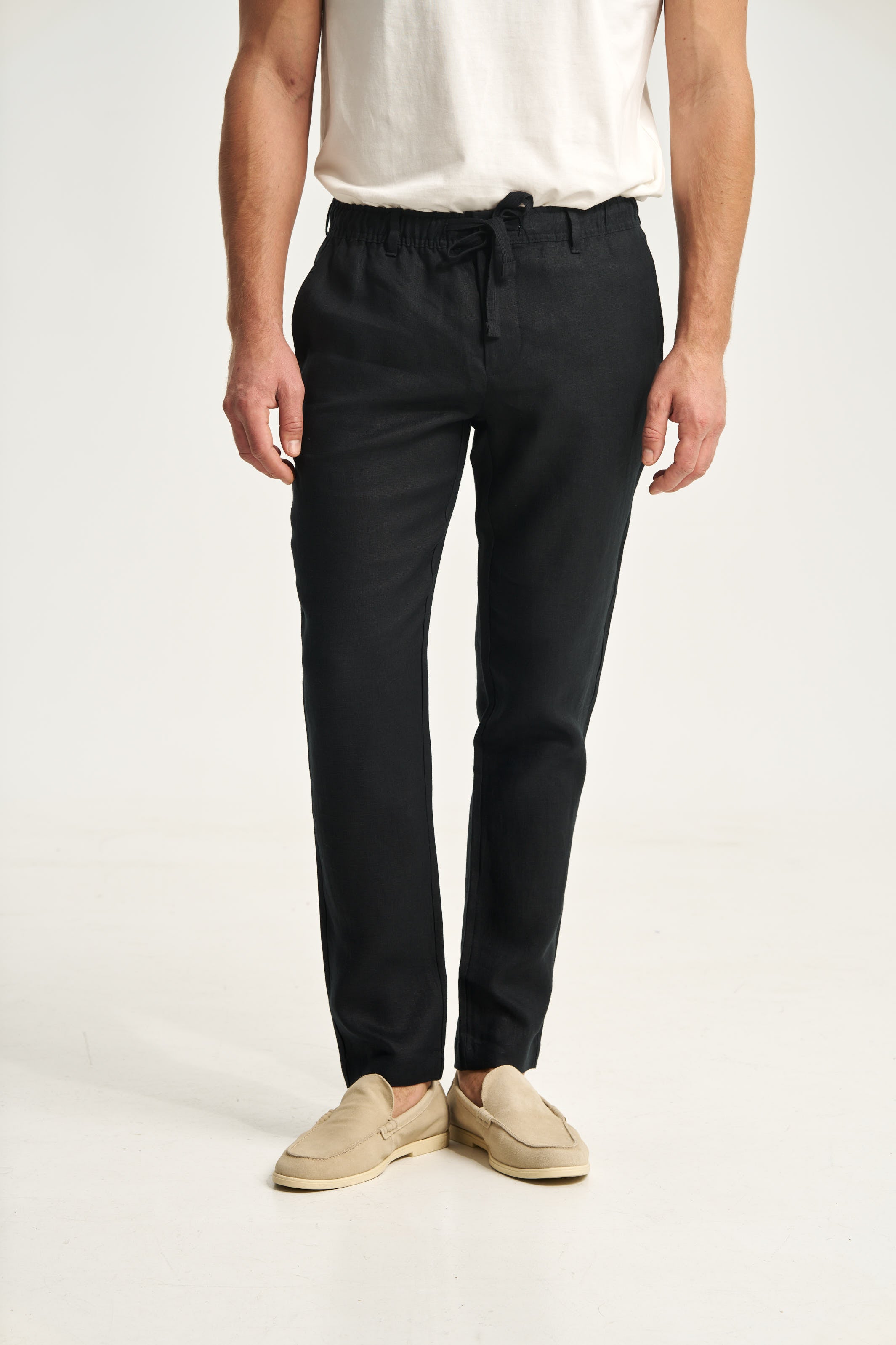 Pantaloni din in negri